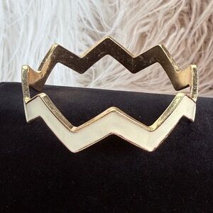 Vintage Goldtone cream Chevron Wave Bangle Bracelet